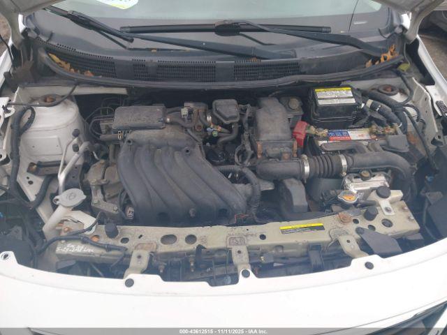 Nissan Versa 1.6 Sv Image 11