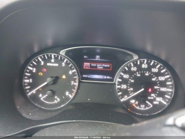 Nissan Pathfinder Sl 2wd Image 7