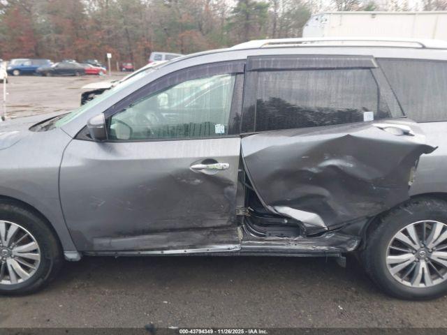 Nissan Pathfinder Sl 2wd Image 17