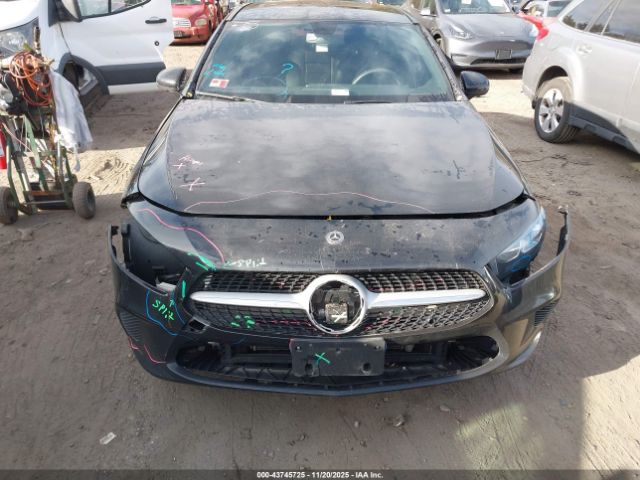 Mercedes-Benz A-Class 4matic Image 8