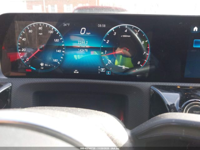 Mercedes-Benz A-Class 4matic Image 5