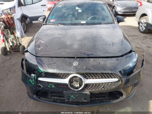 Mercedes-Benz A-Class 4matic Image 15