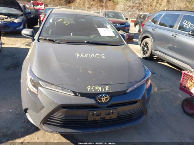 Toyota Corolla Le Image 11