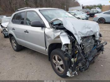  Salvage Hyundai TUCSON
