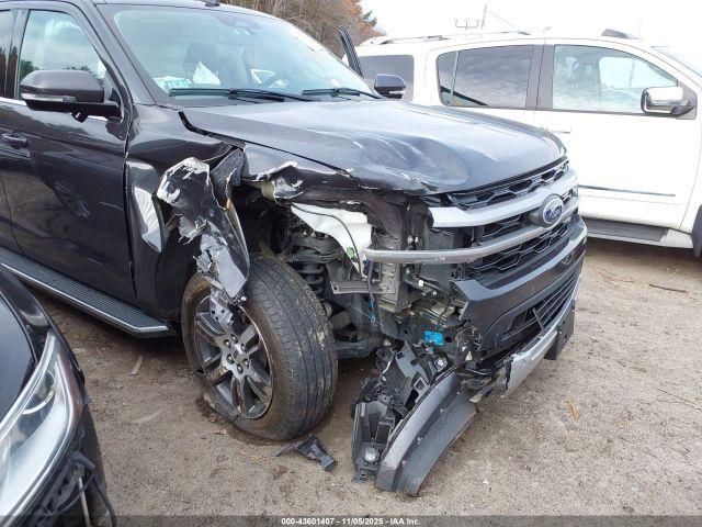 Ford Expedition Xlt Image 6