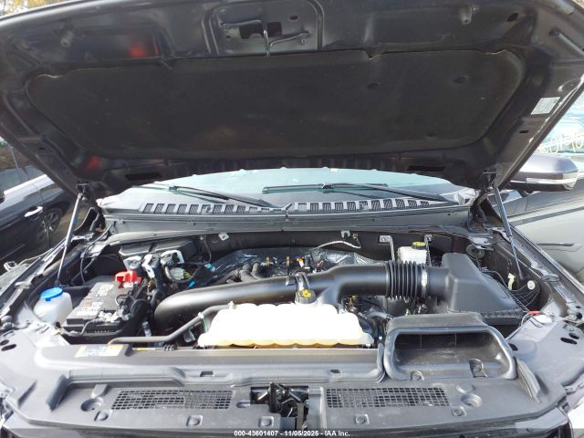 Ford Expedition Xlt Image 4