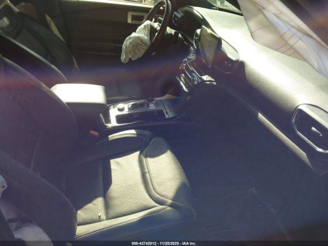 Ford Explorer St Image 7