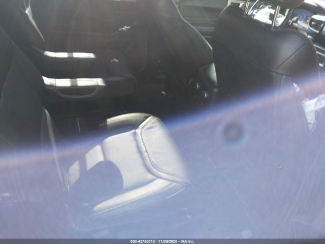 Ford Explorer St Image 4