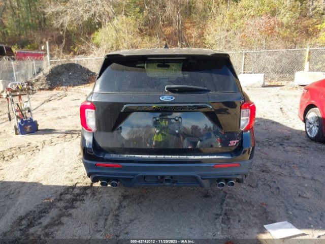 Ford Explorer St Image 16