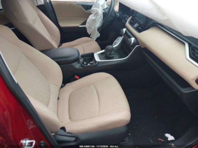 Toyota RAV4 Xle Image 4