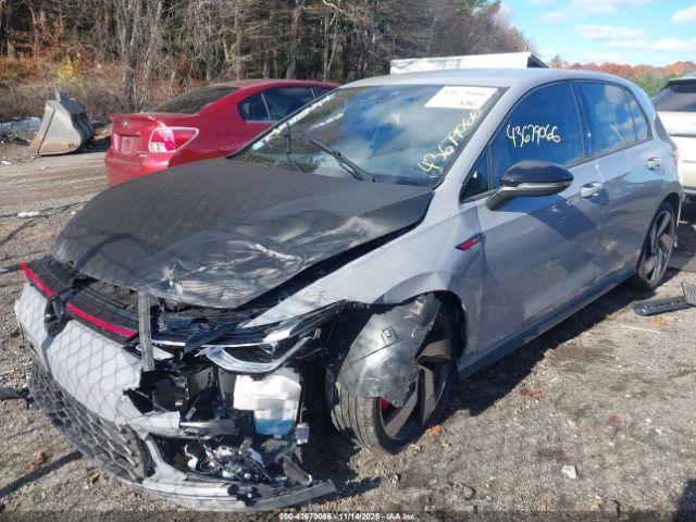 Volkswagen Golf 2.0t S Image 2