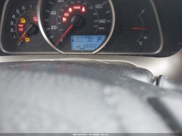 Toyota RAV4 Le Image 12