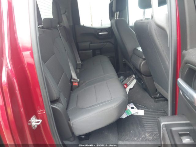 Chevrolet Silverado 1500 Custom Image 5