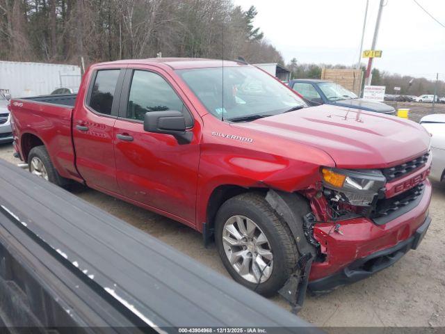 Chevrolet Silverado 1500 Custom Image 9