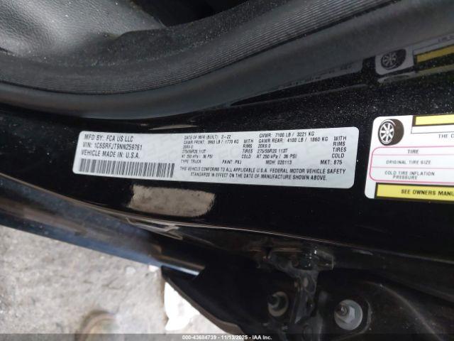 Ram 1500 Laramie  4x4 5'7 Box Image 11