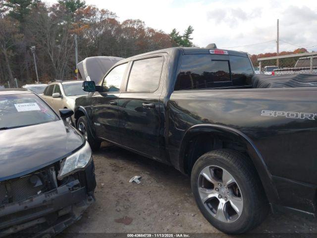 Ram 1500 Laramie  4x4 5'7 Box Image 17