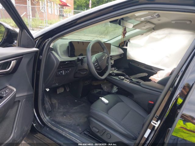 Kia EV6 Light Long Range Image 4