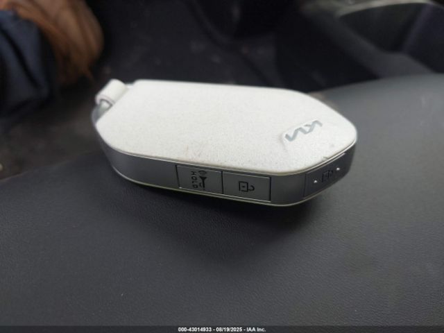 Kia EV6 Light Long Range Image 16