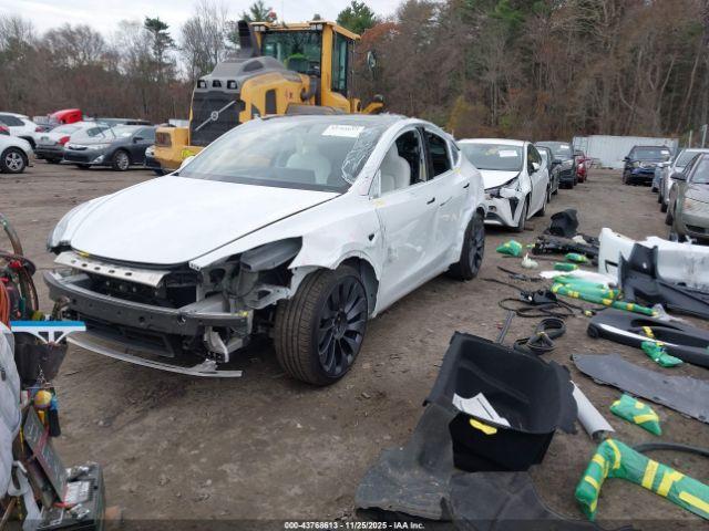 Tesla Model Y Performance Dual Motor All-wheel Drive Image 2