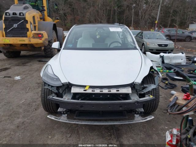 Tesla Model Y Performance Dual Motor All-wheel Drive Image 8