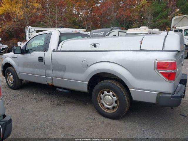 Ford F-150 Xl Image 9