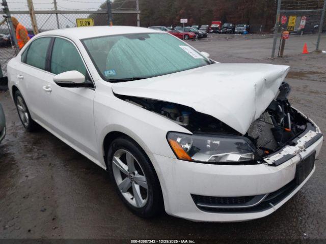  Salvage Volkswagen Passat