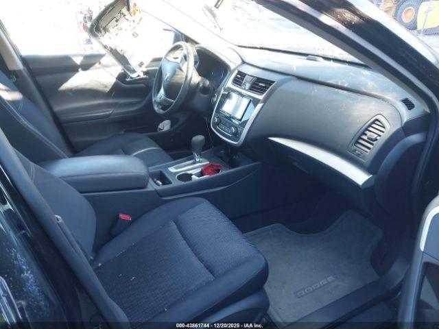 Nissan Altima 2.5 Sv Image 3