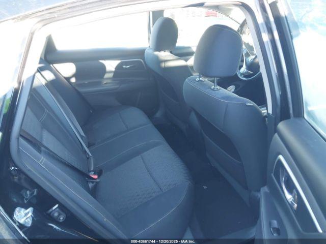 Nissan Altima 2.5 Sv Image 8