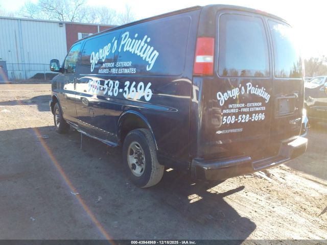 Chevrolet Express Image 5