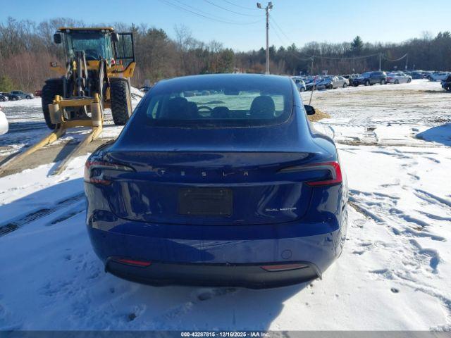 Tesla Model 3 Long Range Dual Motor All-wheel Drive Image 8
