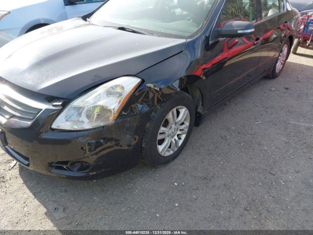 Nissan Altima 2.5 S Image 2