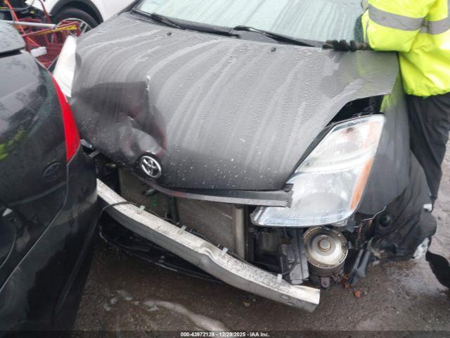 Toyota Prius Image 10