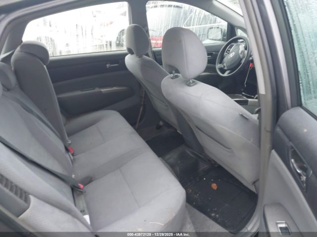 Toyota Prius Image 12