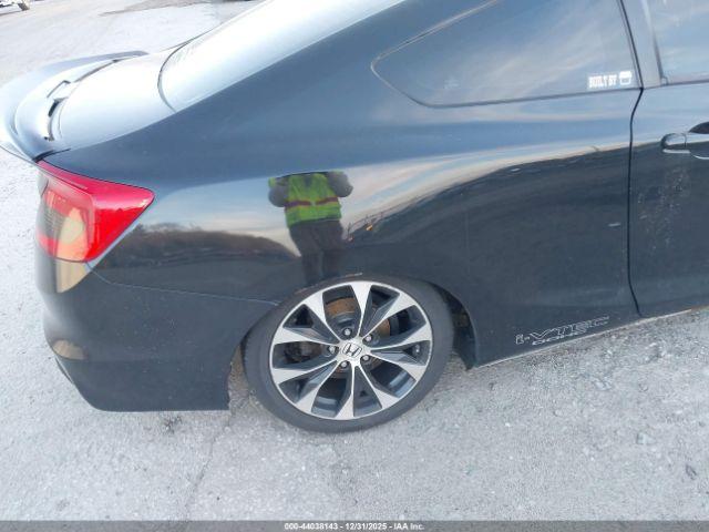 Honda Civic Si Image 4