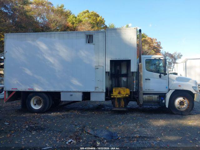 Hino Hino 338 Image 9