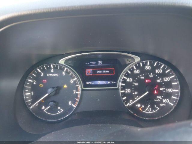 Nissan Pathfinder Sv 4wd Image 11