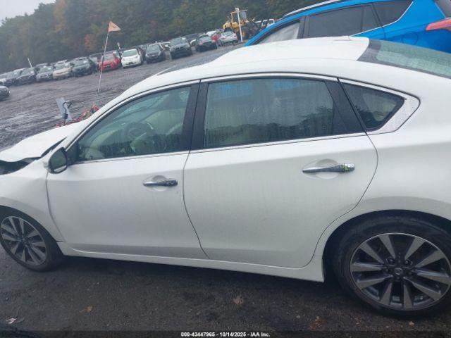 Nissan Altima 2.5 Sl Image 10