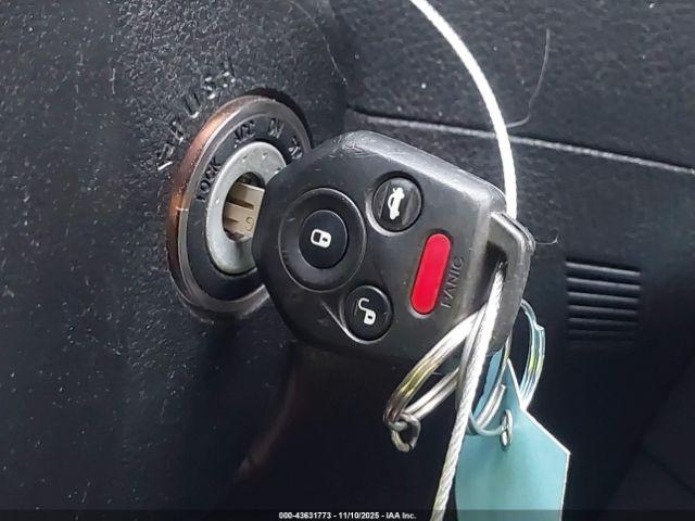 Subaru Crosstrek 2.0i Premium Image 11