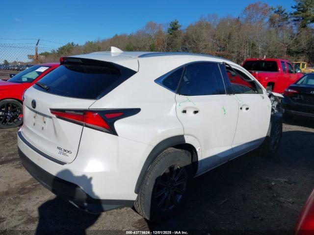 Lexus NX Image 12