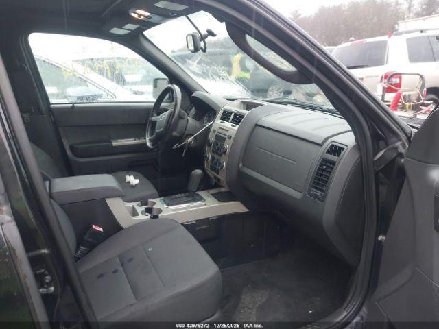 Ford Escape Xlt Image 9