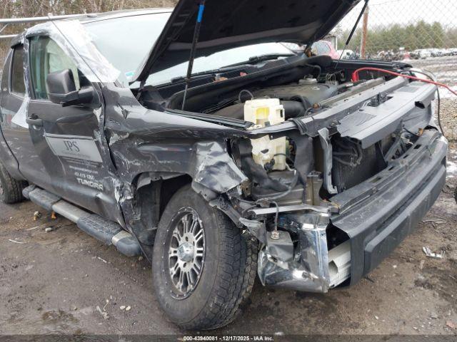 Toyota Tundra Sr5 5.7l V8 Image 13