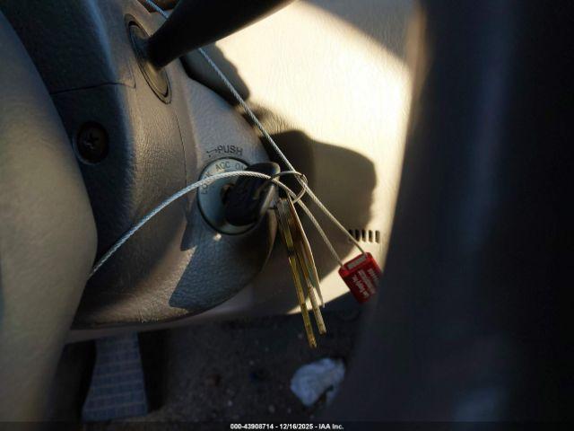 Toyota Corolla Le Image 7