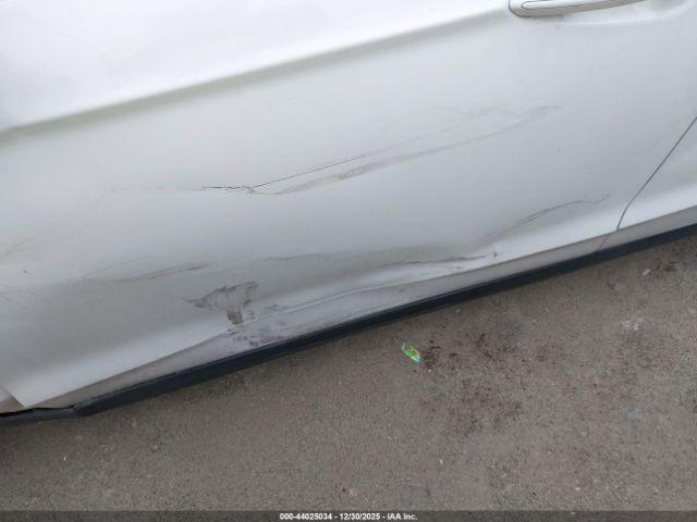 Ford Fusion S Image 8