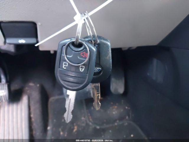 Ford Explorer Xlt Image 8