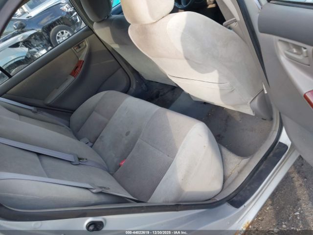 Toyota Corolla Le Image 2