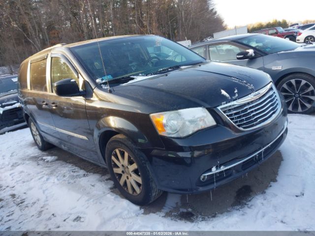 Chrysler Town & Country Touring Image 1
