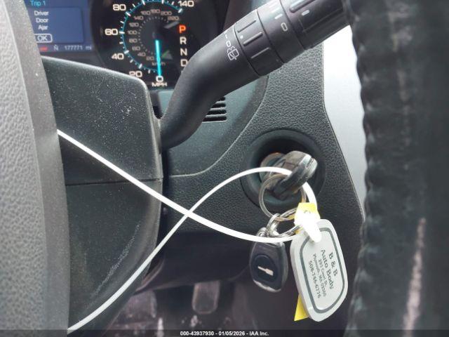 Ford Explorer Xlt Image 8