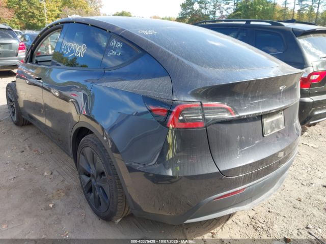 Tesla Model Y Long Range Dual Motor All-wheel Drive Image 11