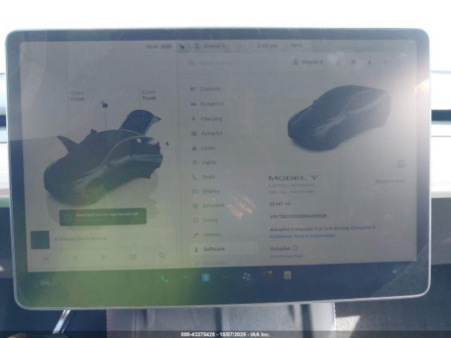 Tesla Model Y Long Range Dual Motor All-wheel Drive Image 3