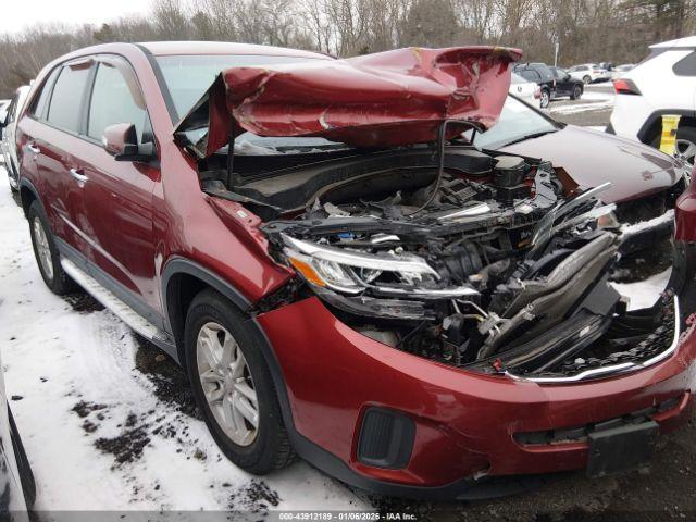  Salvage Kia Sorento